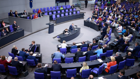 ŠOK PORUKA IZ BUNDESTAGA Ukrajina nikada ne može da pobedi Rusiju - TO IM NIJE NI BIO CILJ NIKADA