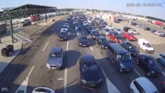 OPŠTI HAOS NA GRANICAMA! Bukvalno svuda su kolone, STOJI SE PO 4 SATA