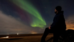 POGLEDAJTE U NEBO!  Večeras iz pojedinih delova Srbije vidljiva je aurora polaris, ne propustite!