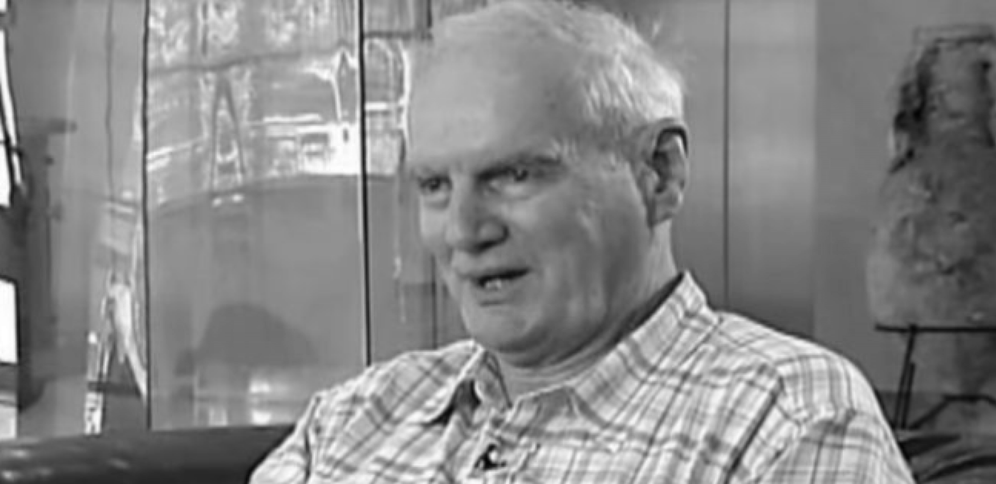 TIKA ŠPIC ZAPLAKAO ZBOG SMRTI SINIŠE PAVIĆA! Glumac slomljen od bola: "Više nije mogao da izdrži..."