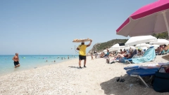 GDE SE NESTALE? Turista je primetio da nešto nedostaje na plažama na Jadranu: „Pokušavam objasniti detetu“