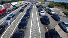 KILOMETARSKE KOLONE TURISTA NA GRANICAMA Evo kako možete da zaobiđete gužve