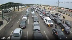 HAOS NA GRANIČNIM PRELAZIMA Kolaps prelazi unutar gradova, ovde se čeka 8 sati