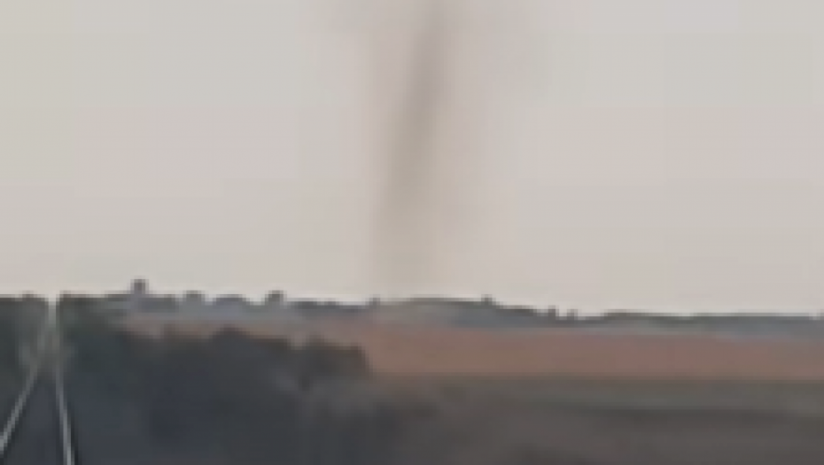"PUSTINJSKI ĐAVO" SNIMLJEN JUČE U SUBOTICI Svi se čude, šta se OVO, liči na tornado? (VIDEO)
