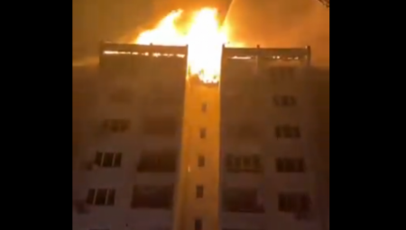 VATRENA STIHIJA GUTA SVE PRED SOBOM, DOŠLA DO OBODA GRADA! Nekoliko desetina kuća UGLJENISANO, šumski požar napravio PAKAO na zemlji! (VIDEO)