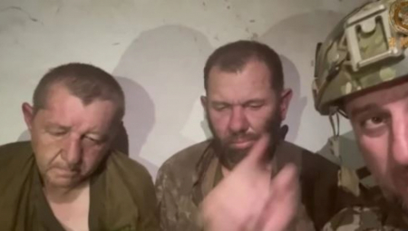 ČEČENI ZAROBILI NACISTU IZ AZOVA, PA OBJAVILI JEZIV SNIMAK: Njegovo pravdanje je šokantno: "Ja sam samo..." (VIDEO)