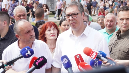 MILIONI DOLARA ZA RUŠENJE VUČIĆA Na Srbiju se namerili ozbiljni igrači, pakleni plan za otimanje naše države