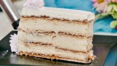 GALA TORTA Nepečena poslastica sa turskim keksom, bogate i prepozantljive arome, a gotova očas posla