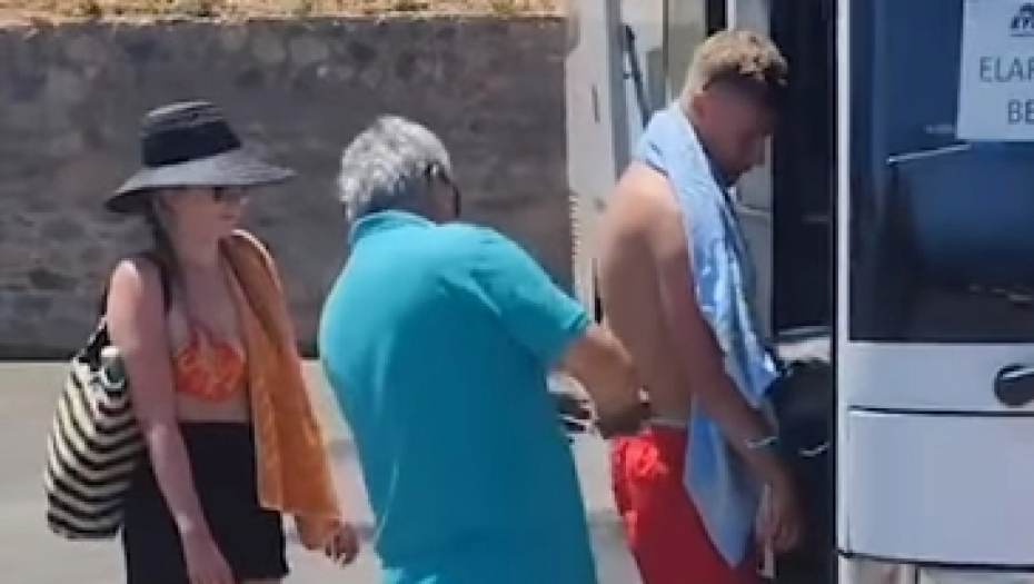 ŠTA TO RADI? Srbi zanemeli nakon postupka vozača u Grčkoj (VIDEO)