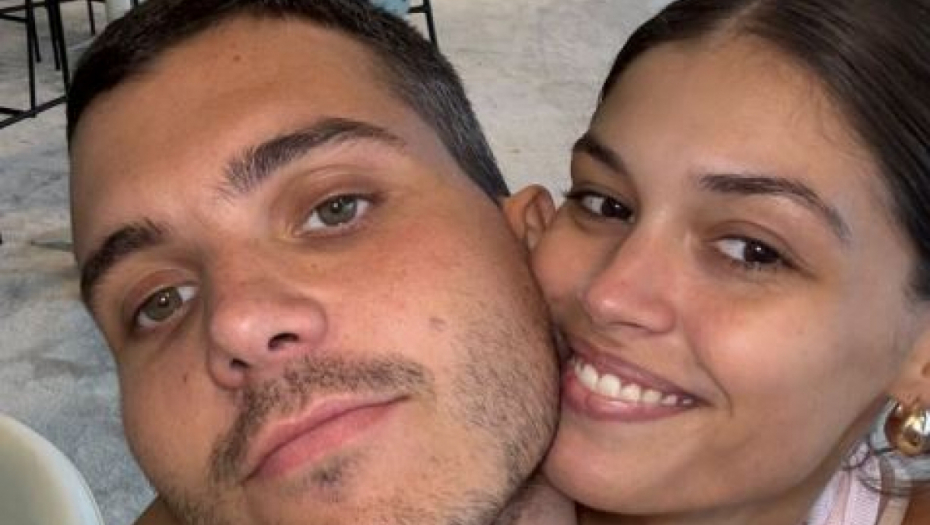 SVI NA NOGAMA U DOMU LEPE BRENE! Čestitke stižu sa svih strana, snajka ne može da sakrije sreću!