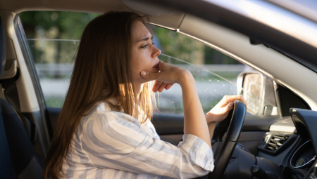 POLOŽILI STE VOZAČKI, ALI SE PLAŠITE DA SAMI SEDNETE U AUTOMOBIL Stručnjaci objašnjavaju kako da savladate strah