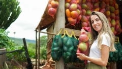 VOĆE KOJE ŽENE STARIJE OD 50 TREBA DA JEDU Saveznik lepote i najjači borac protiv starenja