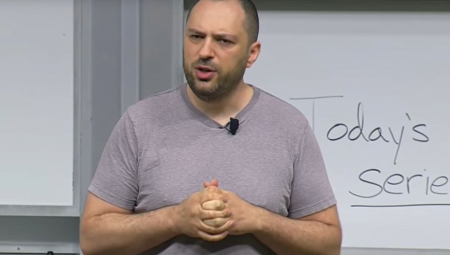 Živeo u bedi, a sada letuje na Jadranu u jahti od 220 miliona dolara: Osnovao je aplikaciju koju svi imamo na telefonu