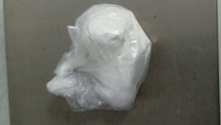 HAPŠENJE U NOVOM SADU  Ispljunuo je dve kesice sa kokainom pa pokušao da beži