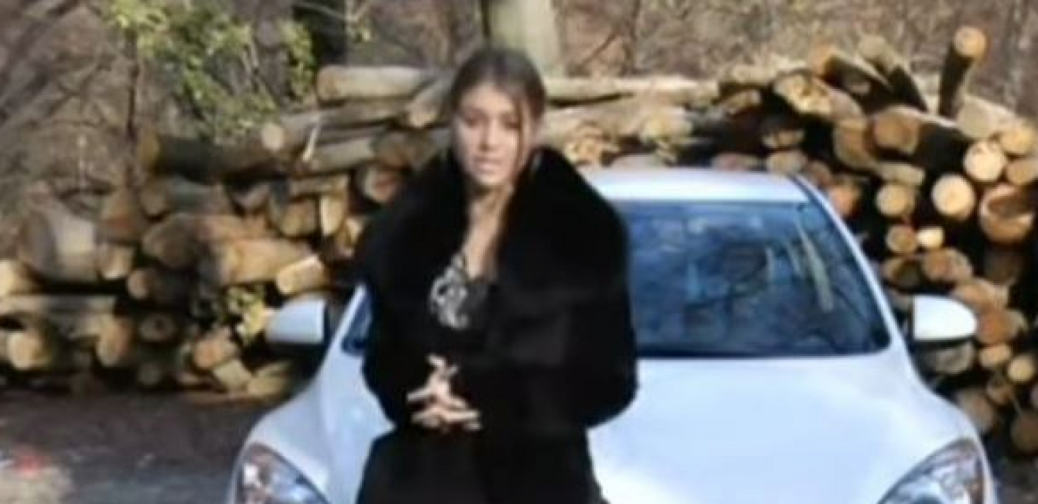 VODITELJKA OSUĐENA ZBOG PRETNJI SINU POLITIČARA! Izbio neviđeni skandal, došlo i do tuče: "Ubićemo te, izađi"