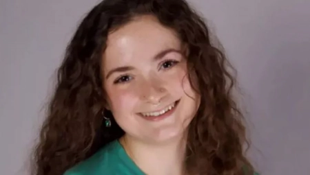 OVA PRELEPA DEVOJKA JE STRADALA U BIZARNOJ NESREĆI Bila je na suvozačevom kad je kolima ispred OTPAO DEO