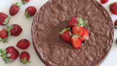 KAPREZE TORTA Poslastica sa čuvenog ostrva Kapri, mekana kao duša, a miriše na ljubav