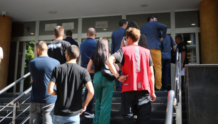 DANAS NASTAVAK SUĐENJA BLAŽIĆU U sud stigli članovi njegove porodice  očekuje se da  svedoće