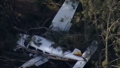 SRUŠIO SE AVION PORED ŠKOLE Dve osobe povređene (VIDEO)