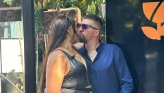 GRMI U USKOJ KOŽNOJ HALJINI I ŠETA DEČKA! Ekskluzivan snimak Mike Vasića nakon promene pola