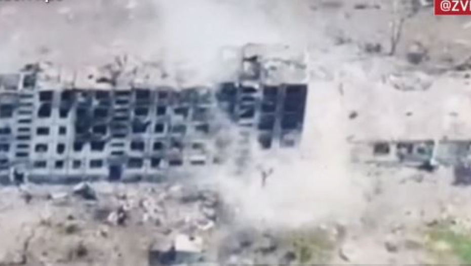 RUSKI TENKOVI UNIŠTILI UKRAJINSKE MILITANTE U SPEKTAKULARNOJ BORBI: Neverovatan snimak iz Časovog Jara! (VIDEO)