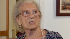 BAKA JELICA IZ NIŠA PLIVA I RONI SA 86 GODINA! “Svakog dana imam 10 stvari u planu koje ću da uradim”
