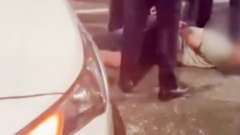 POLICIJA PRIVELA TAKSISTU Tražio od saobraćajaca čokoladnu tortu