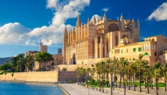 EGZOTIČNE LEPOTE I PRIHVATLJIVE CENE Raj za turiste pakao za lokalce