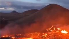 PRIZORI NA ISLANDU KAO IZ APOKALIPSE Stvorila se pukotina dugačka 5 kilometara (VIDEO)
