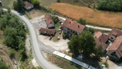 SELO MILIĆEVCI KOD ČAČKA NEKADA JE BILO ŽILA KUCAVICA Dva puna autobusa dovozila su radnike, radilo se teško u tri smene ali su iz jame izlazili srećni