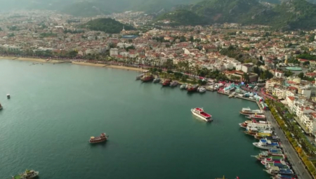 MAJKA SA SINOM DOŽIVELA ODMOR IZ PAKLA U MARMARISU: Dete se zarazilo u hotelskom bazenu zbog uzmeta koje je plutalo