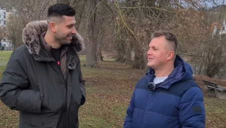 MIRSADA IZ BOSNE ROĐENA MAJKA NIJE PREPOZNALA Imao je 10 godina kada je pobegao iz rata, sa 18 zakucao roditeljima na vrata - šok i neverica! (VIDEO)