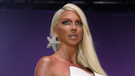 PRESEDAN NEVIĐENIH RAZMERA! Jelenu Karleušu pomenuli na RTS, evo kako je voditeljka reagovala!