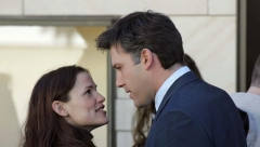 BEN AFLEK SA SOBOM DONOSI NESREĆU U LJUBAVI Veza Dženifer Garner upala u krizu, za sve kriv odnos sa bivšim mužem