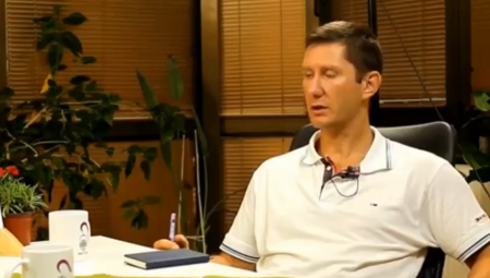 OVAJ ČOVEK PLANIRA GRAĐANSKI RAT U SRBIJI I POZIVA NA UBISTVO VUČIĆA! Dikić: Kosovo je nezavisna država! (VIDEO)