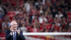 SRBI MU OVO NIKAD NEĆE ZABORAVITI Sven Goran Erikson oduševio Mihu i Dekija jednim gestom za vreme NATO bombardovanja