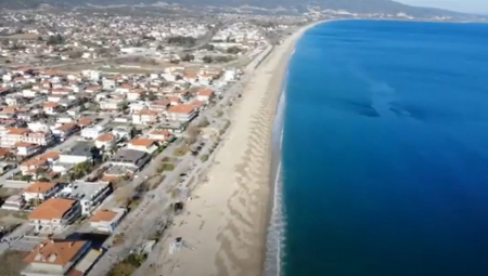 IZ MORA U GRČKOJ IZVAĐENO 57 TONA MRTVE RIBE Evo šta dovodi do ovog fenomena: "Ovo će biti naša smrt"