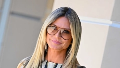 HAJDI NE SKIDA KUPAĆI Zgodna manekenka ponovo zavodi u provokativnom modelu, ovi detalji su svima privukli pažnju