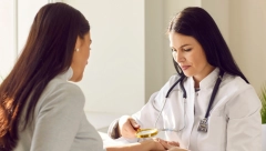 DOKTOR OBJAŠNJAVA Bele tačke na koži za koje svi misle da je kriv vitiligo nastaju iz drugog razloga, evo u čemu je reč