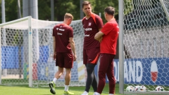 OTIŠAO U PENZIJU, PA SE EKSPRESNO VRATIO Barselona ima novog golmana!