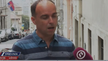 SRBIJA DANAS IMA NAJVIŠI ŽIVOTNI STANDARD U ISTORIJI! Šolakovci pokušali da napadnu Vučića, a onda je usledio hladan tuš