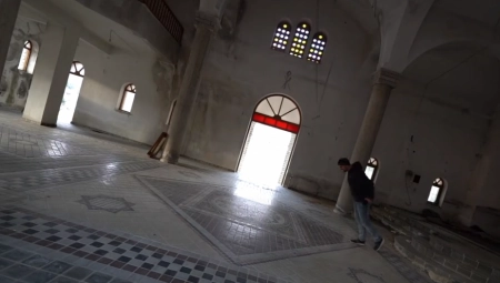 SVI SE LEPE ZA TORANJ U PIZI, A NAGIB OVE SVETINJE DALEKO VEĆI OD NJEGA! Unutrašnjost da dah stane, a prošlost da suza potekne! (VIDEO)