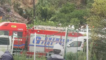 POKRENULO SE KLIZIŠTE I ZATRPALO PORODIČNU KUĆU! U njoj bili roditelji sa troje DECE, užas! (VIDEO)