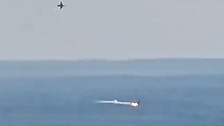 UKRAJINCI OBORILI RUSKI BORBENI AVION (VIDEO)