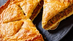 PITA SA MESOM OD GOTOVIH KORA Jednostavne pripreme, a pomera granice dobrog ukusa