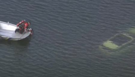 MOMAK I DEVOJKA AUTOM SLETELI U REKU Kada čujete šta su radili pre toga - plakaćete od smeha! (VIDEO)