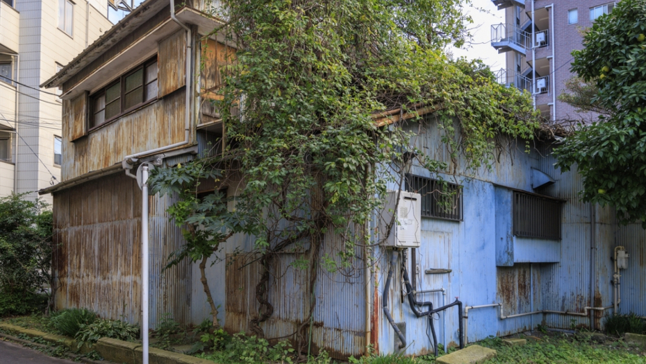 KAKAV SLUČAJ U nasleđenoj kući pronašao blago vredno 3,5 miliona evra, ono što je usledilo "izulo ga iz cipela"