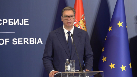 Vučić: Razgovaraćemo da se što hitnije reše liste čekanja za operaciju katarakte