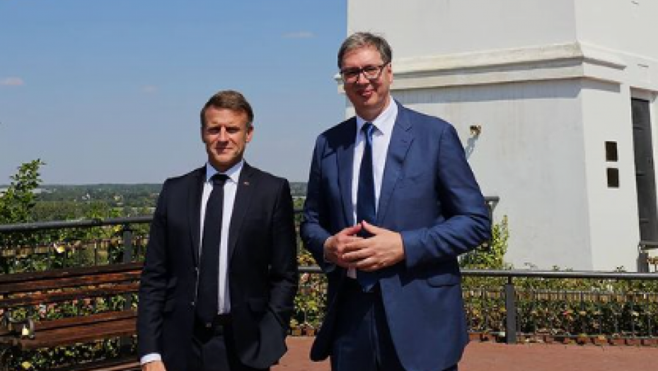 VUČIĆ PRIREDIO RUČAK MAKRONU "Osećajte se kao kod kuće" (FOTO)