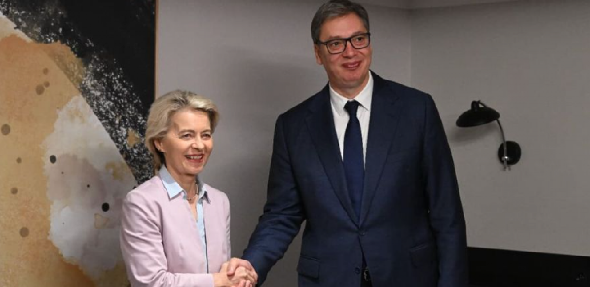 VUČIĆ SE SASTAO SA FON DER LAJEN: Srbija predano pristupa reformskoj agendi,ozbiljan partner EU